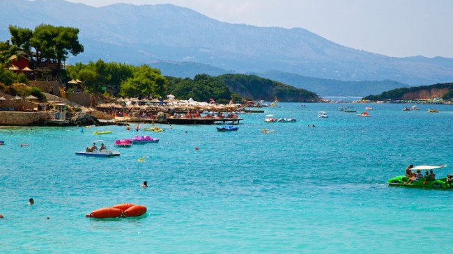 Moti në vendin tonë i kthjellët me diell