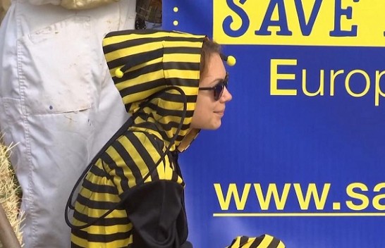 Aktivistë për mbrojtjen e mjedisit protestuan kundër përdorimit të pesticideve në Evropë