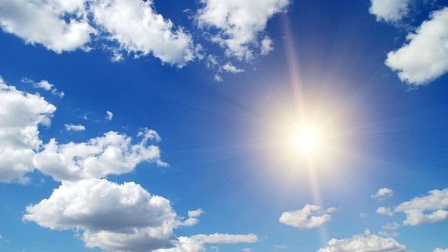 Moti në Kosovë me diell dhe vranësira kalimtare, nga e mërkura rritje të temperaturave