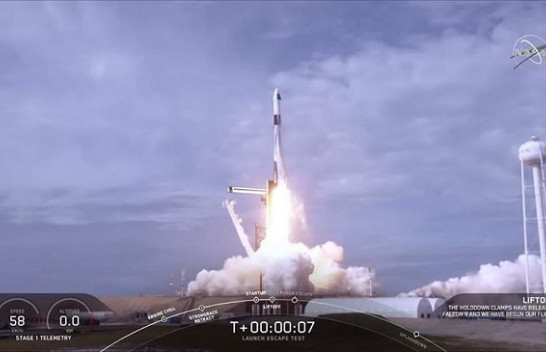 SpaceX teston me sukses sistemin e daljes emergjente nga anija kozmike