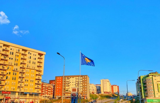 Moti në Kosovë: Çfarë parashikojnë sinoptikët për sot dhe fundjavë?