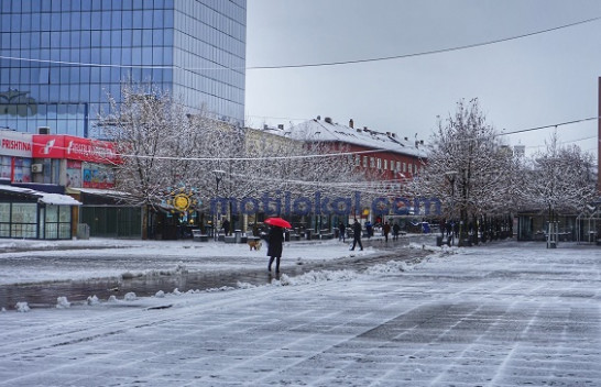 Moti sot në Kosovë me diell dhe vranësira, nesër me reshje bore dhe shi