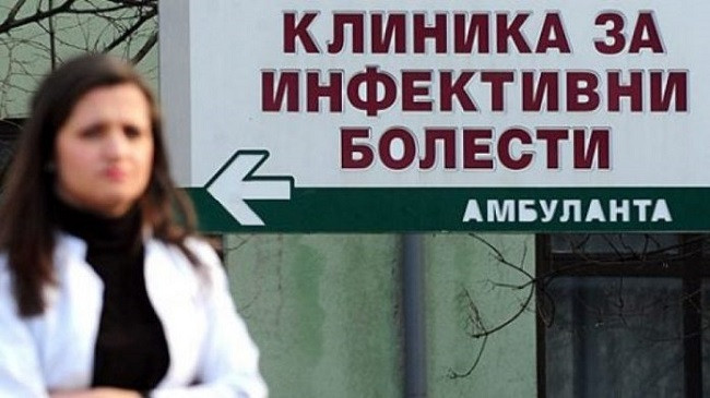 Një drejtoreshë e klinikës në Shkup është infektuar me koronavirus