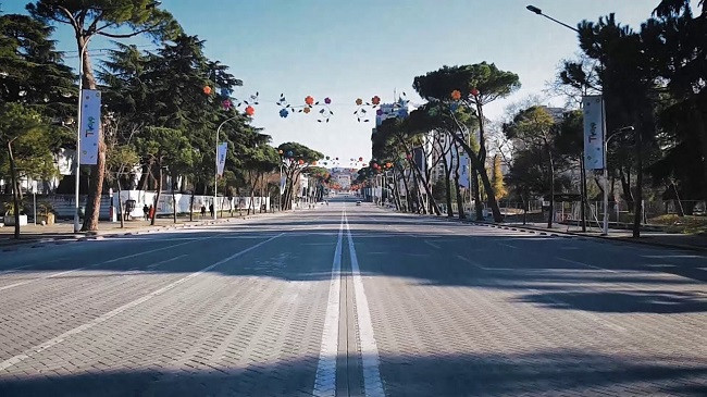 Koronavirusi/ Përmirësohet cilësia e ajrit, Tirana shënon nivelin më të ulët të ndotjes