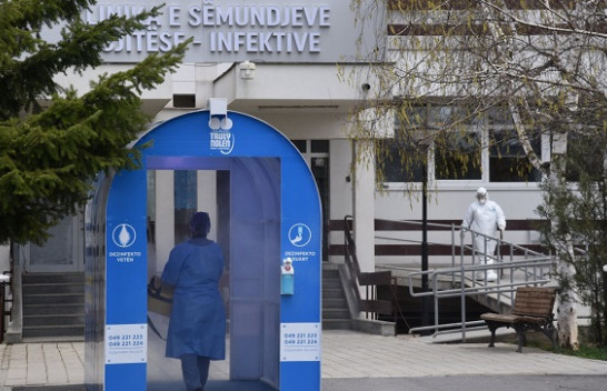63 pacientë me COVID-19 në Infektivë, katër në gjendje kritike