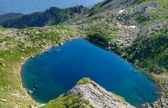 Liqeni i Jazhincës, një nga bukuritë natyrore të rralla të Kosovës