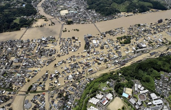 Përmbytet Japonia, 15 të vdekur dhe dhjetëra të zhdukur [Foto]