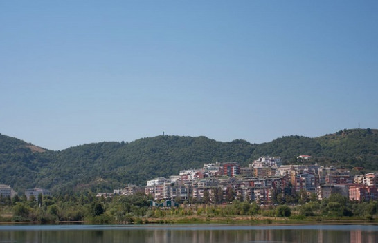 Moti sot dhe parashikimi për nesër në Shqipëri