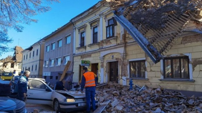 Tërmeti 6.3 ballë godet Kroacinë, shemben disa ndërtesa