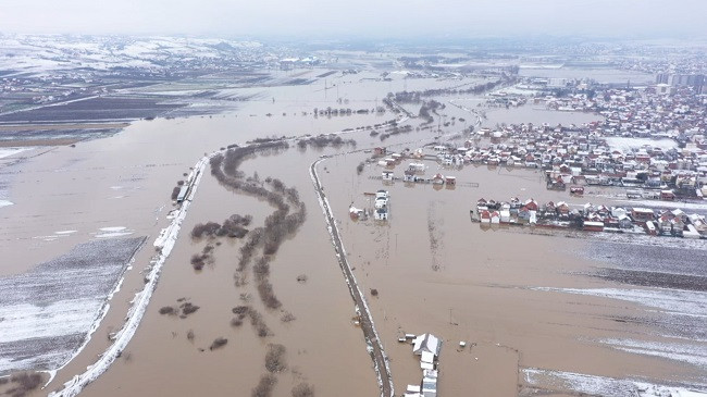 Vushtrria e përmbytur: pamje nga ajri