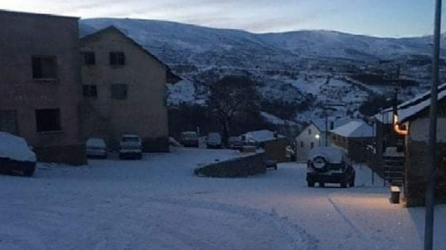 Borë e madhe në Kukës, disa fshatra pa energji elektrike