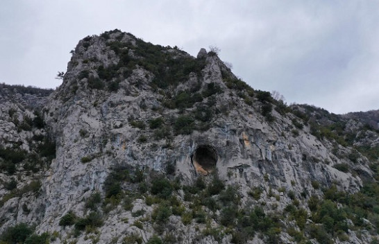 Shpella e Eremitëve Monument Natyre dhe Kulture