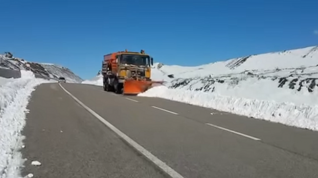 Pas reshjeve të dëborës/ ARRSH jep detaje për gjendjen e rrugëve, në cilat akse duhet të qarkullohet me zinxhirë