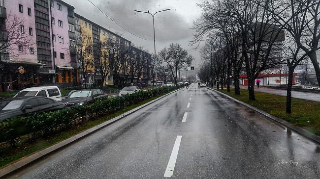 Moti sot në Kosovë, me vranësira dhe kohë pas kohe me shi e borë