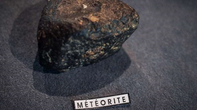 Shkencëtarët zbulojnë meteoritin më të vjetër se Toka