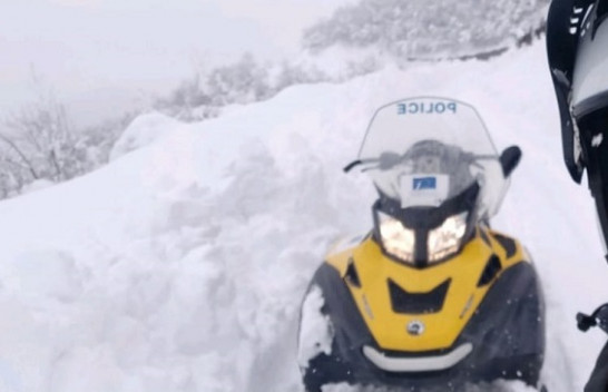 U bllokuan nga bora në bjeshkët e Zhurit, shpëtohen nga Policia Kufitare me moto-sajë