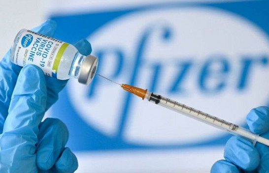 Pfizer thotë se njerëzit do të kenë nevojë për dozën e tretë të vaksinës pas 12 muajsh