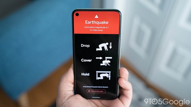 Tani tërmetin e paralajmëron Google