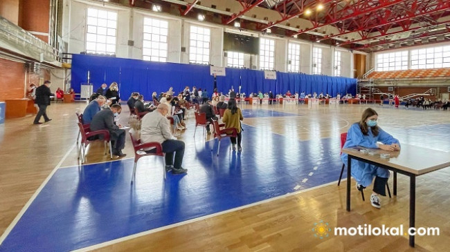 Ministria e Shëndetësisë thirrje qytetarëve të çdo grupmoshe të regjistrohen për vaksinim