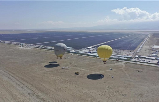 Turqia përfundon fazën e parë të termocentralit më të madh diellor