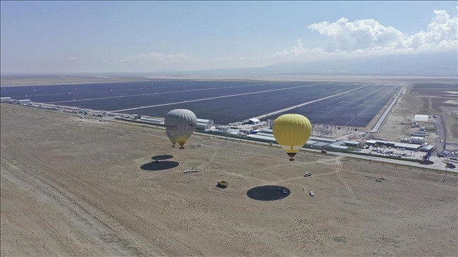 Turqia përfundon fazën e parë të termocentralit më të madh diellor
