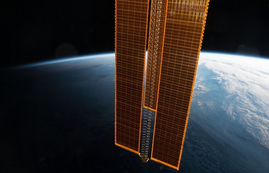 Astronautët riparojnë panelet diellore të Stacionit Ndërkombëtar