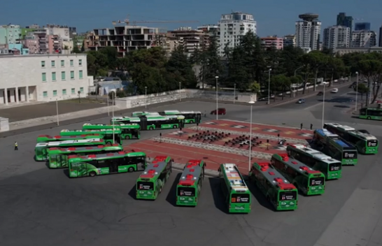 Erion Veliaj prezanton linjën e parë të gjelbër në Tiranë