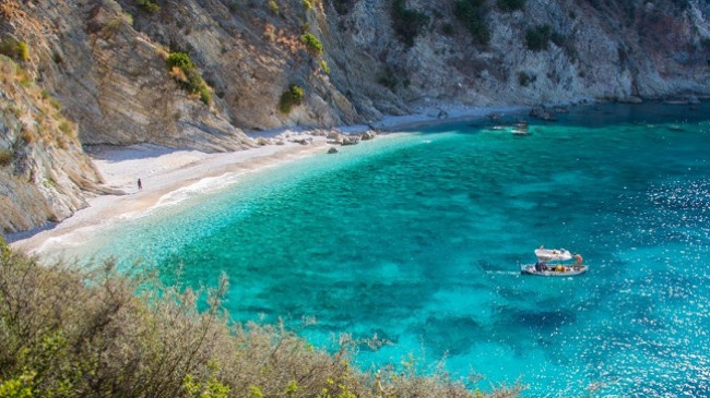 Corriere Della Sera: Toka e shqiponjave ka rilindur! Plazhet më të bukura shqiptare, limane të fshehura dhe gjire të paprekura