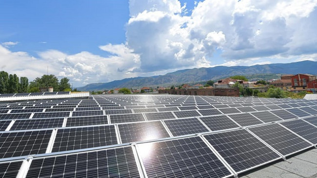 Rama: Shqipëria të jetë në krye të Ballkanit në energjinë diellore