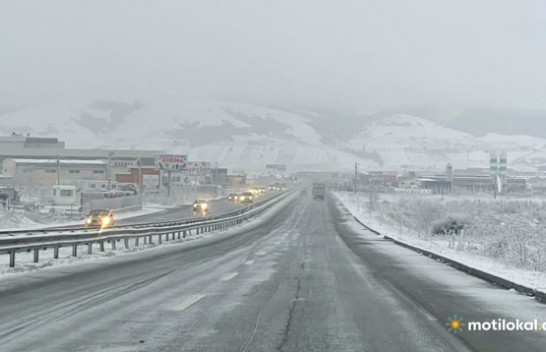 Borë në Kosovë, Ministria e Infrastrukturës thotë se të gjitha rrugët janë të kalueshme