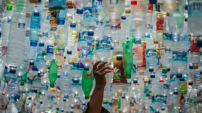 OECD: Vetëm 9% e plastikës riciklohet në mbarë botën