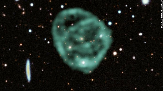 Astronomët zbulojnë imazhin më të mirë të rrathëve misterioz të radios në hapësirë