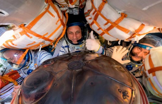 Astronautët amerikanë e rusë kthehen në Tokë bashkë!