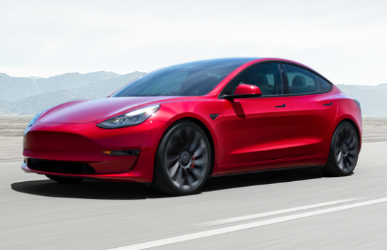 Tesla tërheq mbi 125 mijë automjete të shitura në Kinë
