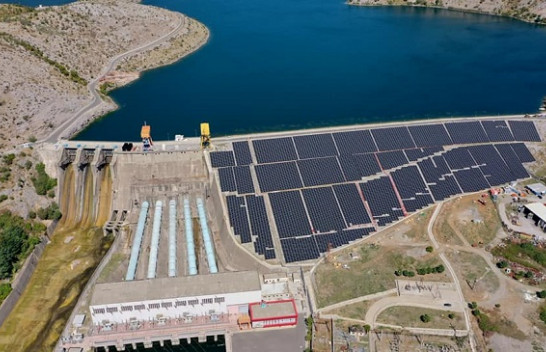 KESH merr licencën për prodhimin e energjisë nga centrali fotovoltaik i digës Qyrsaq