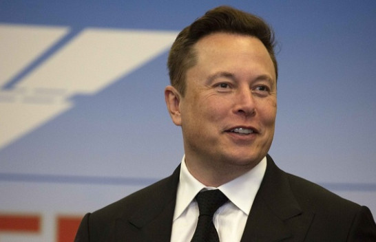 Musk vë bast: Ky produkt do të shitet më shumë se Tesla në pak vite