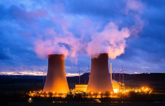 Disa vende evropiane shqyrtojnë kthimin tek energjia bërthamore