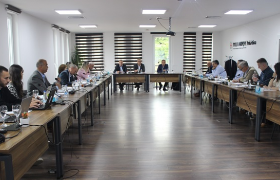 Prezantohet raporti për ngritjen e profilit ekonomik të sektorit pyjor në Kosovës