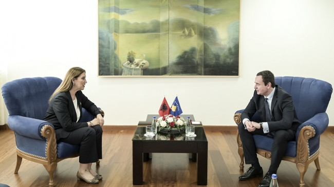Kurti dhe Kumbaro diskutuan për angazhimin e përbashkët në turizëm