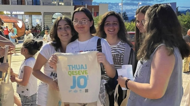 Shqipëria nga sot u thotë lamtumirë qeseve plastike
