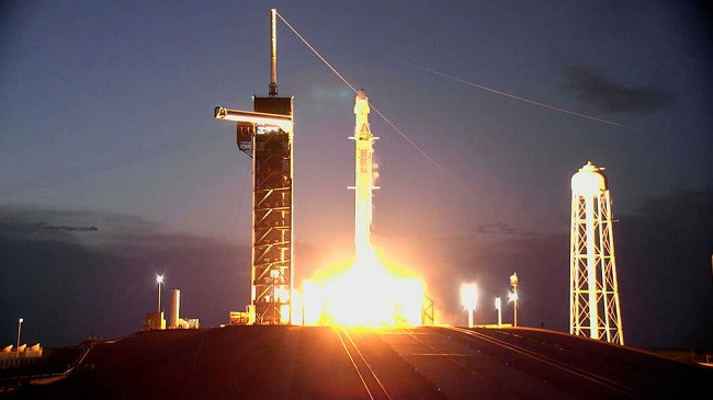 SpaceX lanson raketën për rifurnizimin e Stacionit Ndërkombëtar Hapësinor