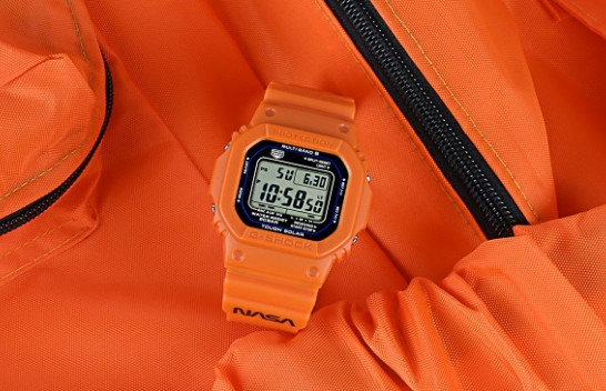 Casio lanson orën G-Shock e inspiruar nga kostumet e astronautëve të NASA-s