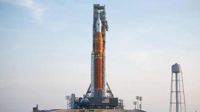 NASA gati për të nisur një epokë të re të eksplorimit të Hënës
