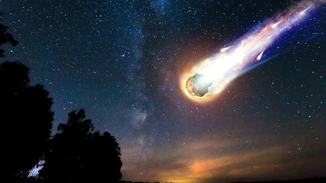 Sa meteorë godasin Tokën çdo vit?