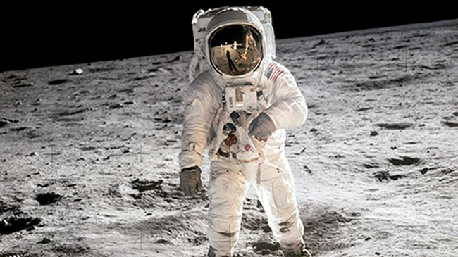 Publikohen fotografi të rralla nga misionet e NASA-s në 50 vjet
