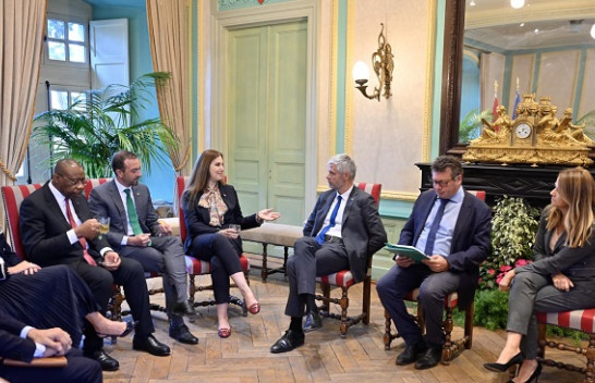 Kumbaro: Turizmi malor dhe ruajtja e mjedisit, dy shtylla prioritare për Shqipërinë