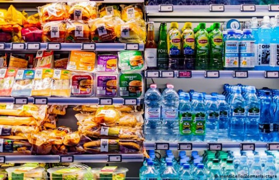 A mundet reduktimi i prodhimit të plastikës të lehtësojë krizën energjetike?