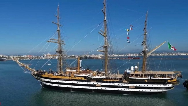 'Një udhëtim pas në kohë', mbërrin në Durrës 'Amerigo Vespucci', anija që shkolloi shumë breza marinarësh