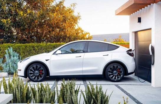 A janë banorët në Kaliforni gati për makinat elektrike?