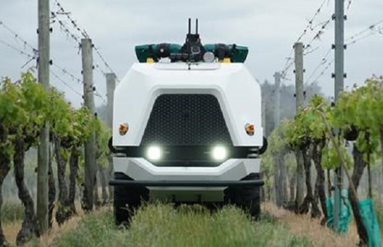 Ky robot bujqësor autonom me shumë përdorime pritet ta transformojë industrinë